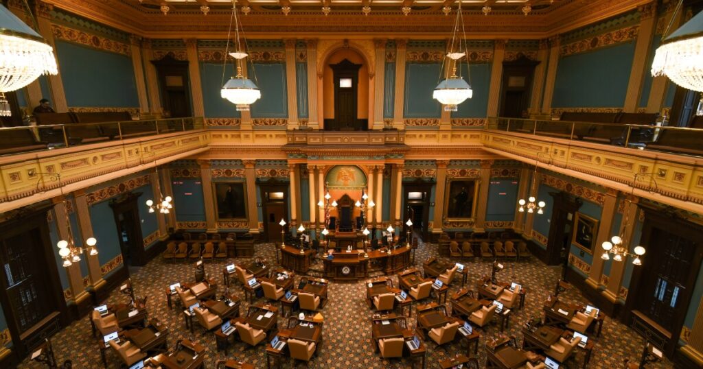 Michigan Senate eeks out last bills of year in overnight session