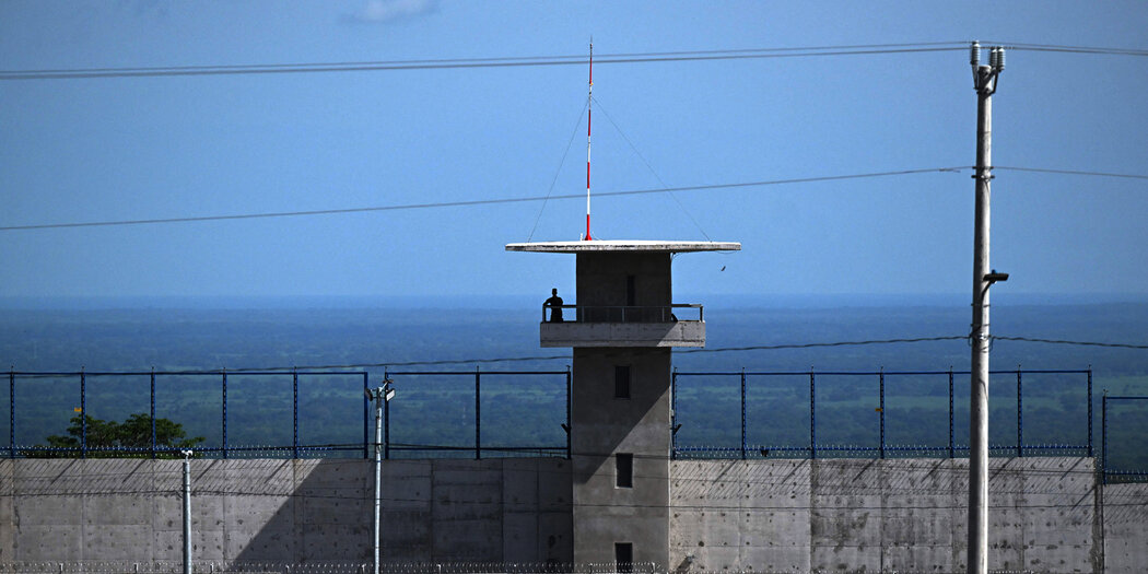 El Salvador's Offer to House U.S. Prisoners Is Illegal