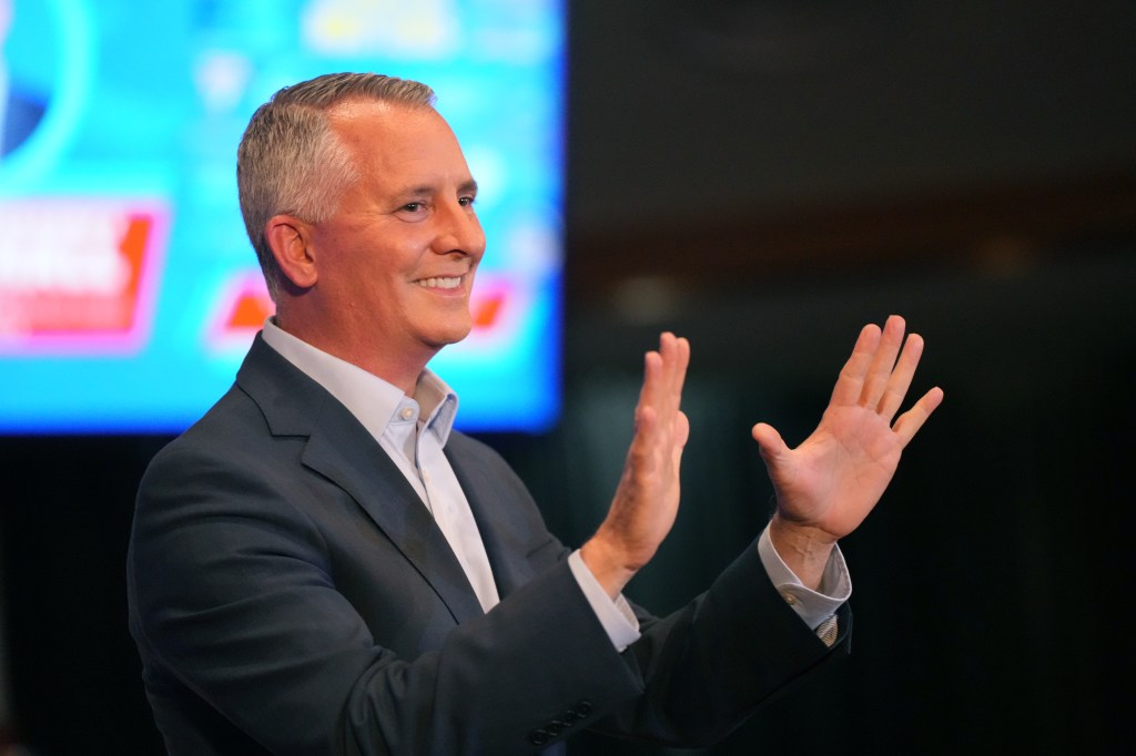 David Jolly entices Democrats with dream of winning governor’s race
