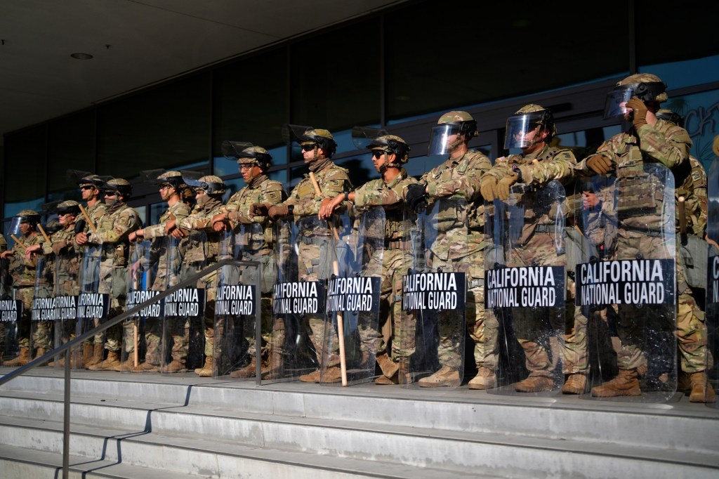 Appeals court lets Trump keep control of National Guard troops deployed to Los Angeles