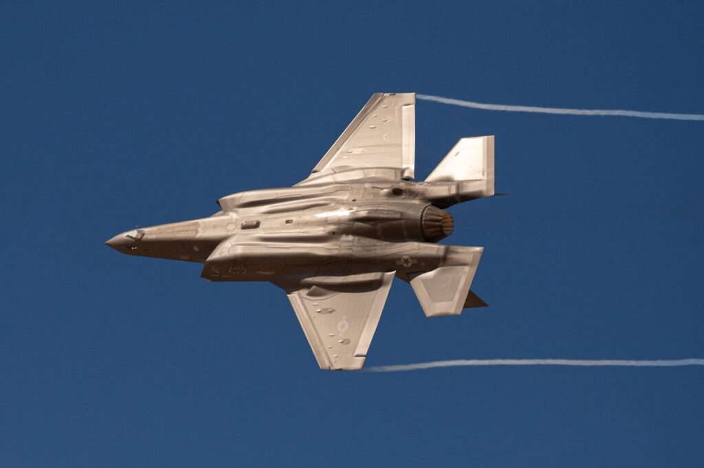 Lockheed eyes better stealth, unmanned option for F-35