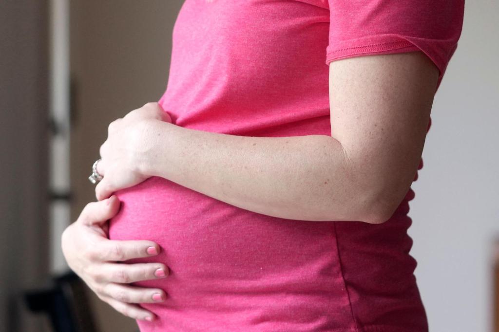 Appeals court overturns order that stripped some protections from pregnant Texas state workers