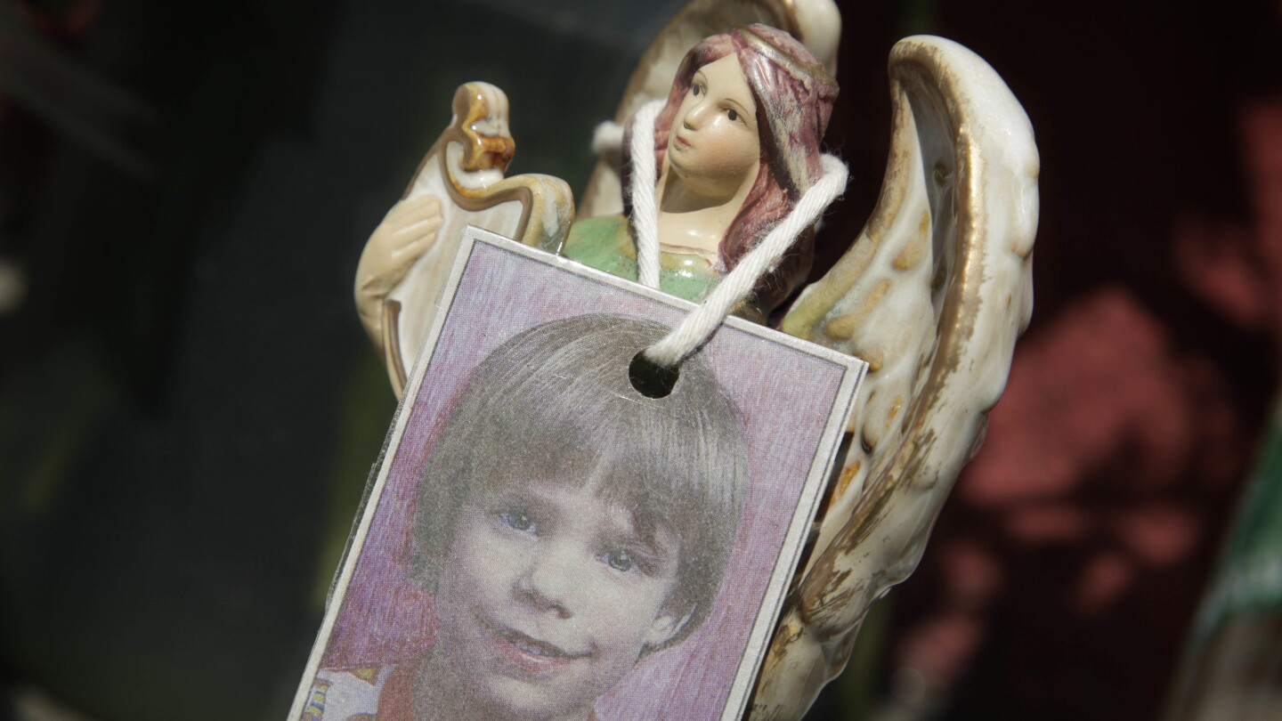 Prosecutors to ask Supreme Court to restore conviction in Etan Patz missing child case