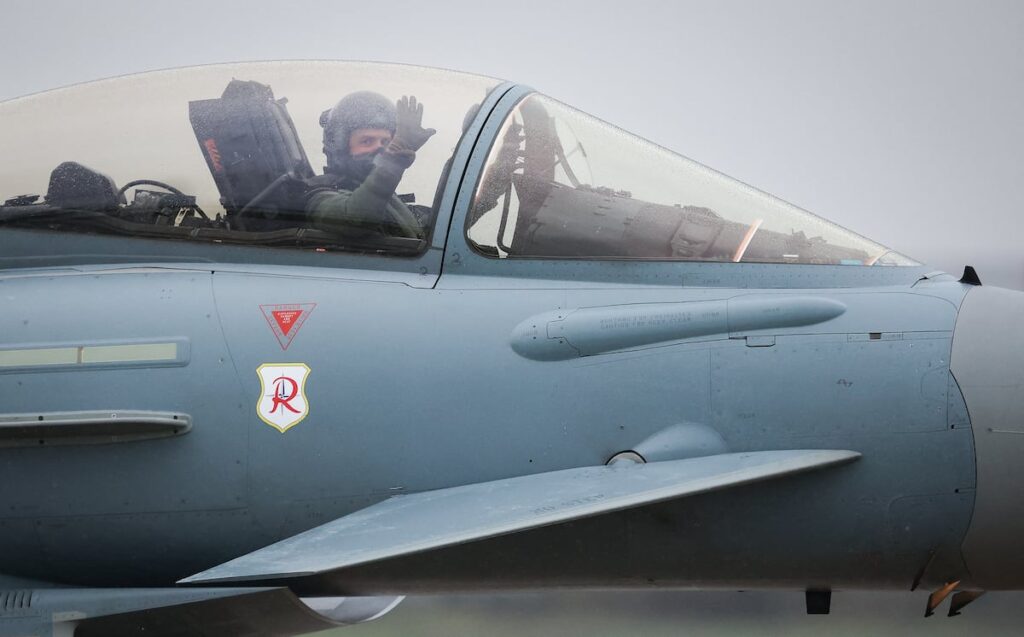 German lawmakers back new Eurofighters under $8 billion spending spree