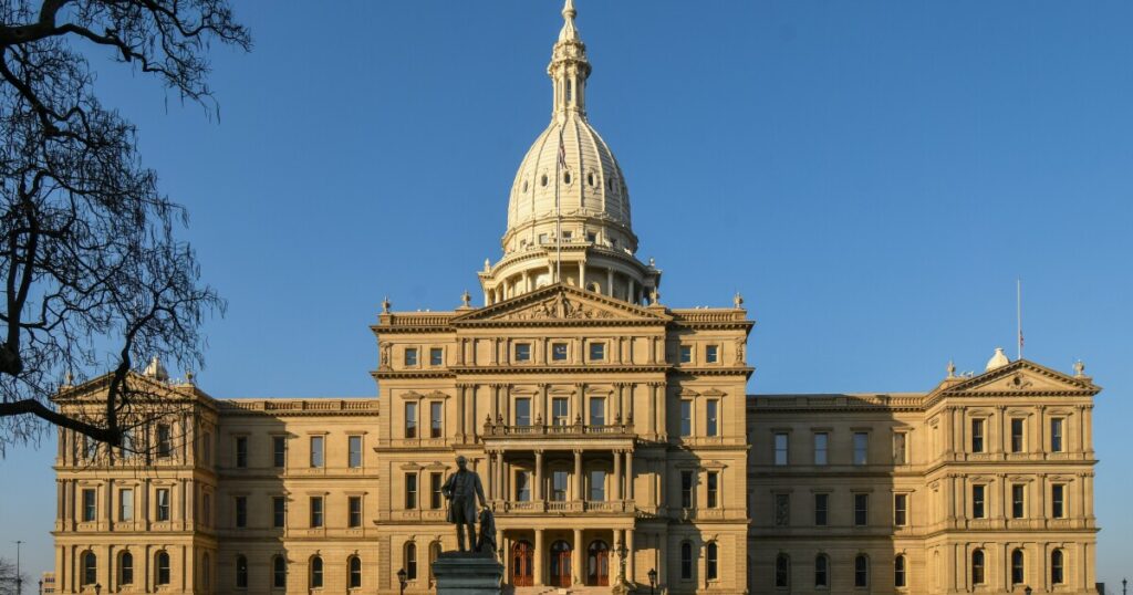 With budget finally signed, some Mich. lawmakers take on earmark transparency, economic development