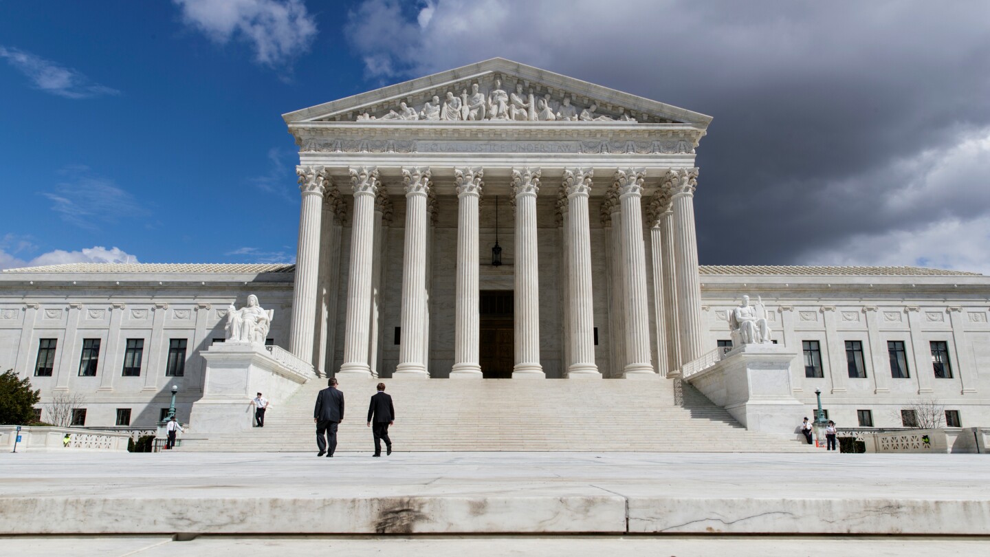 Republicans urge Supreme Court to allow lawsuit against tech giant Cisco