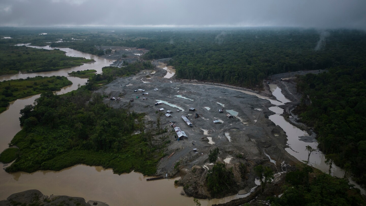 UN warns Colombia over mercury contamination in Atrato River, calls crisis a human rights ...