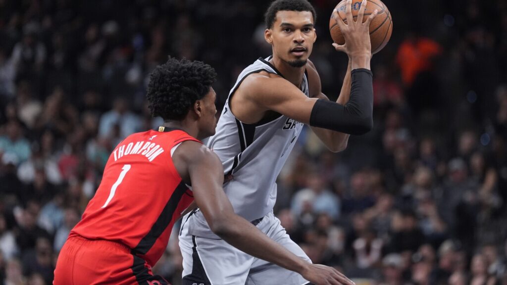Harrison Barnes leads Spurs to NBA Cup win over Rockets