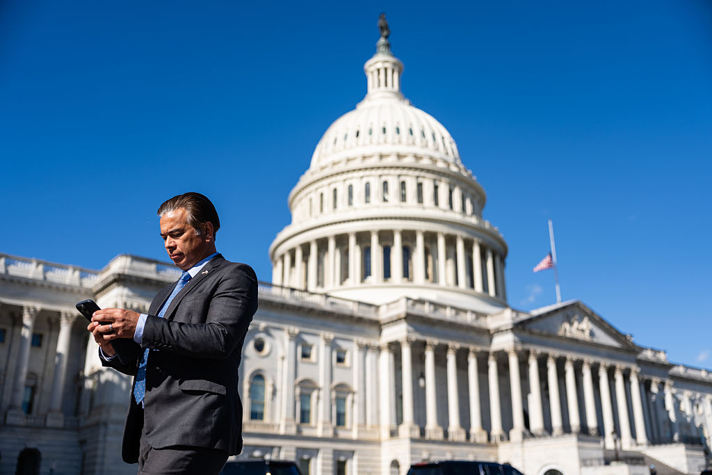 1 Federal Worker’s 6 Weeks Without Pay