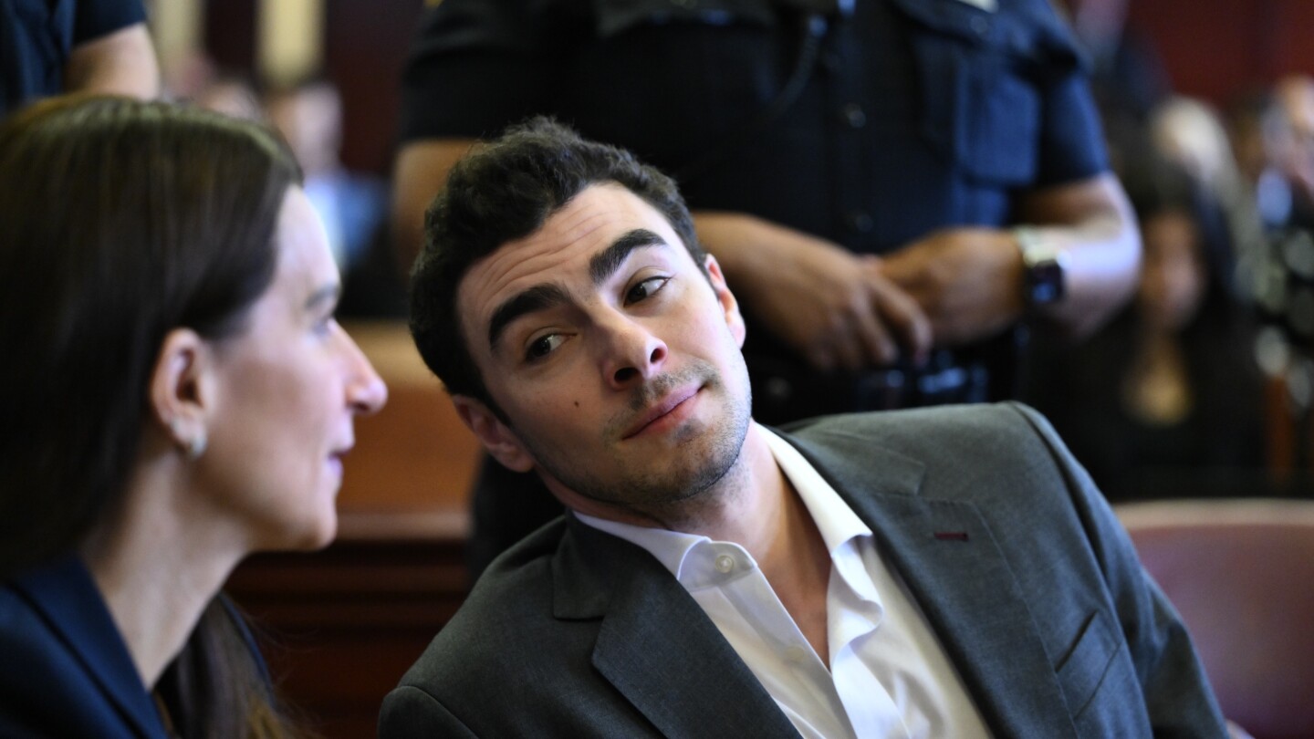 Hearing sheds new light on how police dealt with Luigi Mangione