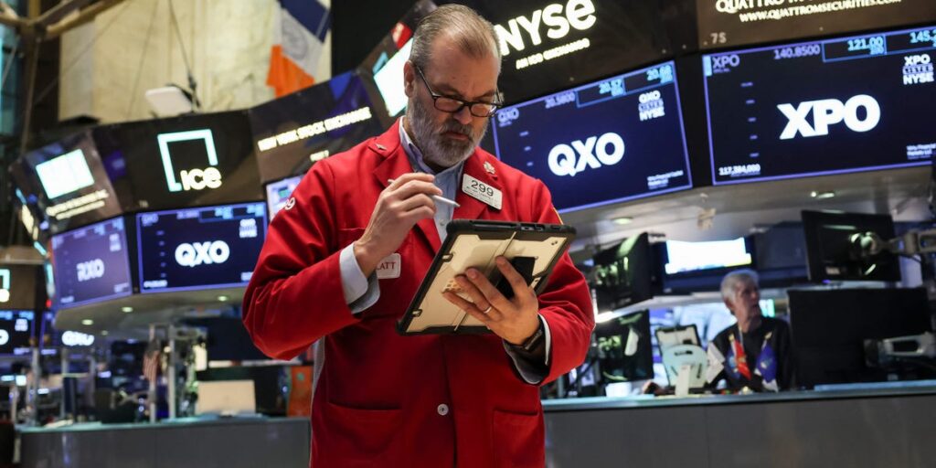 Goldman Says a 2026 Earnings Boom Is Coming, and Cyclicals May Win
