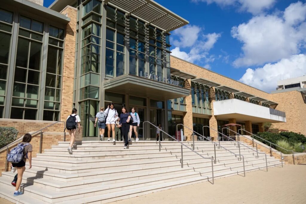About 200 Texas A&M courses could change due to new restrictions on teaching gender, race • Daily Montanan