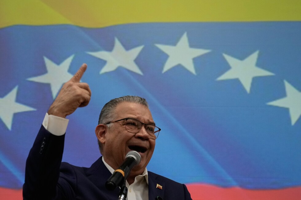 Freed Venezuelan politician Enrique Márquez urges unity after Maduro’s ouster