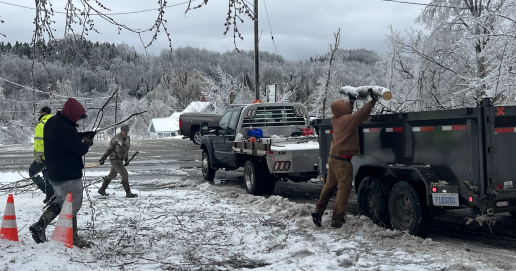 Trump promises emergency aid for Northern Michigan, Whitmer says after White House meeting