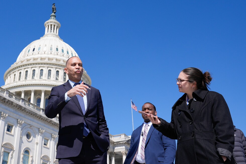 House Democrats will try anti-corruption message to gain traction against Trump