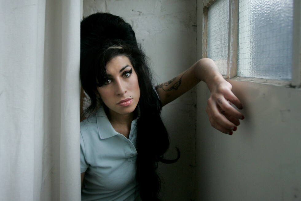 Amy Winehouse father loses lawsuit against friends who sold singer's memorabilia