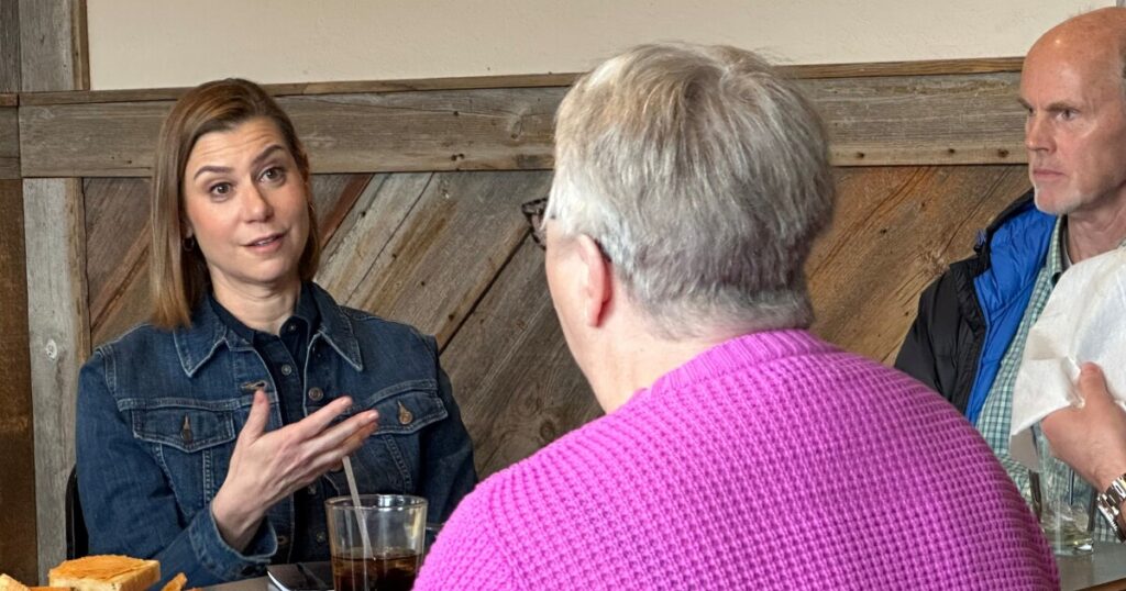 Sen. Elissa Slotkin sits down with Trump voters in Iowa while campaigning for Democrats