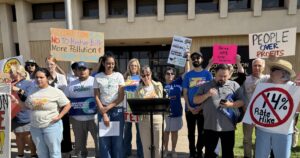 Protesters, customers speak against APS rate increase at Corporation Commission hearing