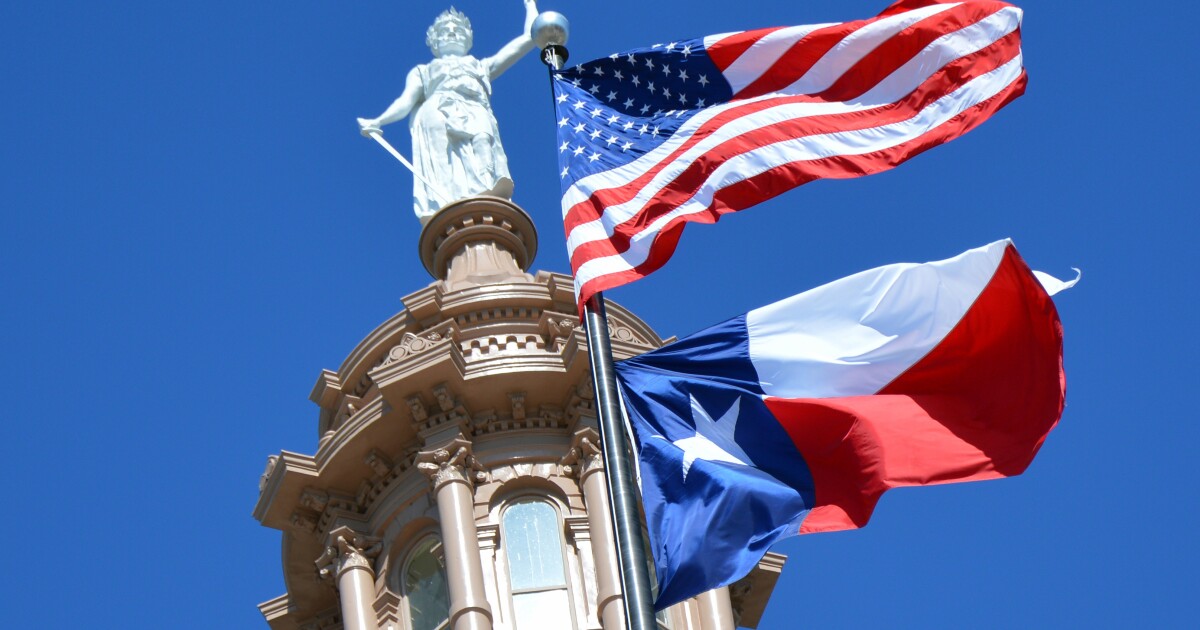 Texas is rolling out school vouchers. Here's what they learned from Arizona