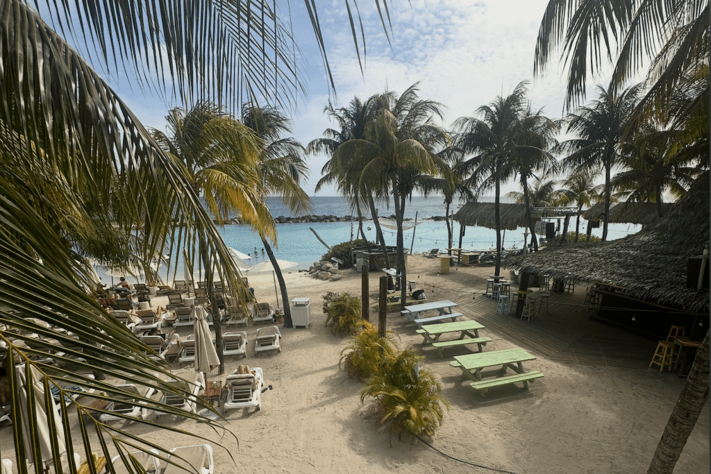 There’s A Reason Your American Worry Disappears In Curaçao