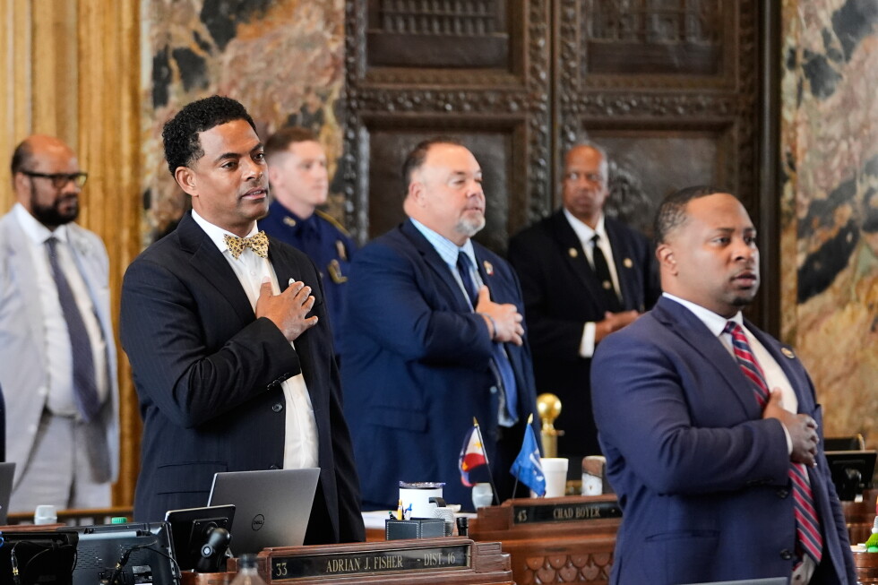 Louisiana lawmakers pass new congressional map for adding GOP seat