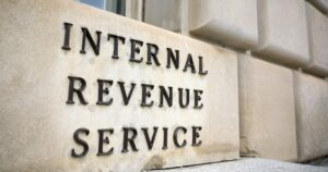 Trump drops IRS lawsuit, paving the way for a settlement