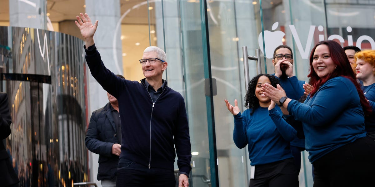 Apple Earnings Recap: Stock Dips 6% As Tim Cook Warns of Supply Issues