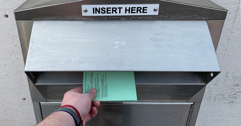 Arizona group drops petition to enshrine early voting in the state constitution