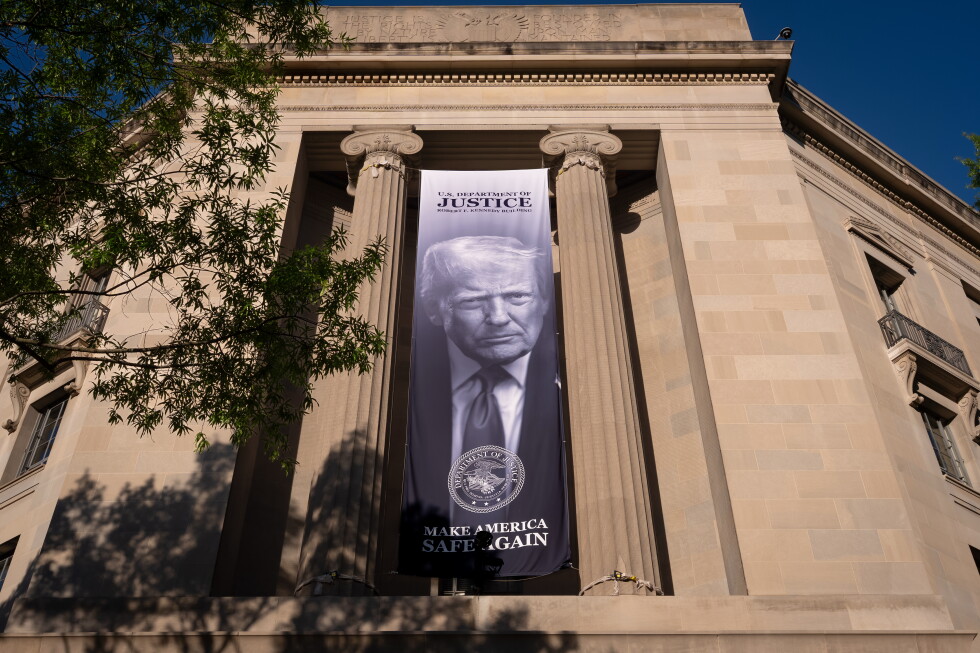 Appeals court revives Trump subpoena of gender care provider