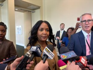 Georgia gubernatorial candidates pitch competing plans at business forum |
