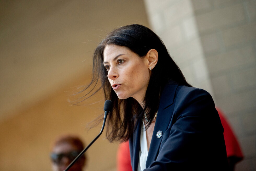 Michigan AG releases report on Flint water crisis