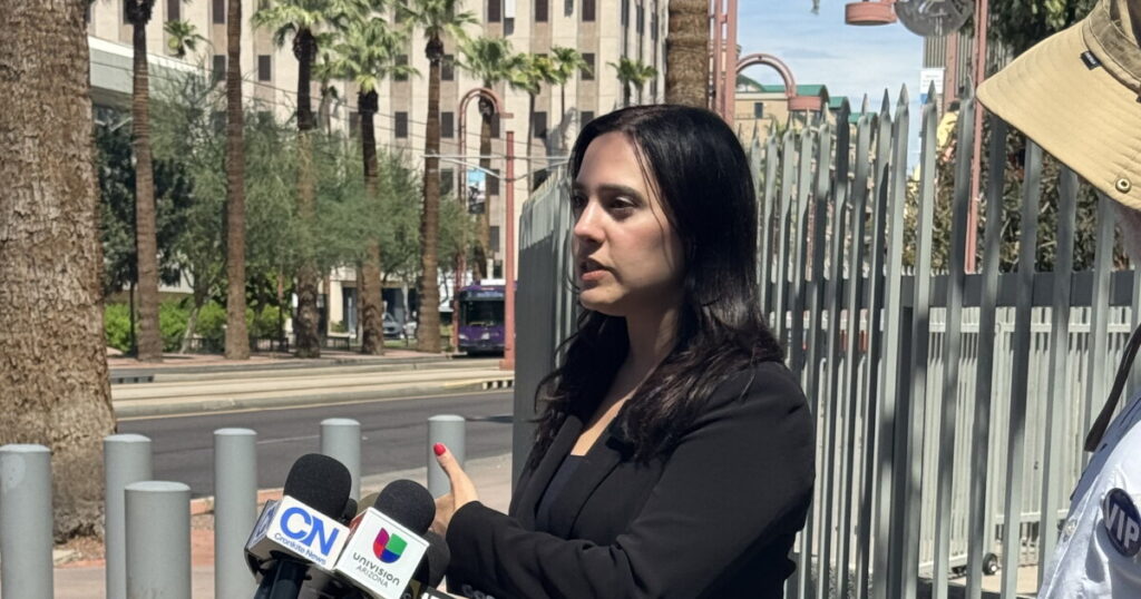 Rep. Ansari pays surprise visit to Phoenix ICE field office following reports of long detentions