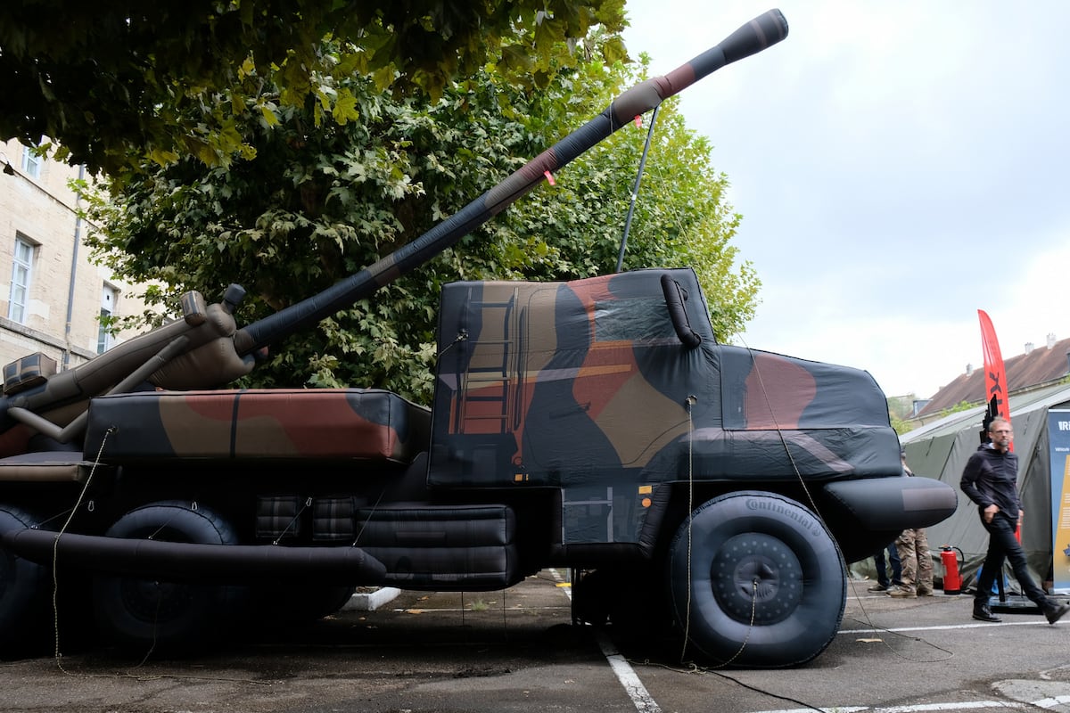 French Army wants to keep adversaries guessing on see-through battlefield