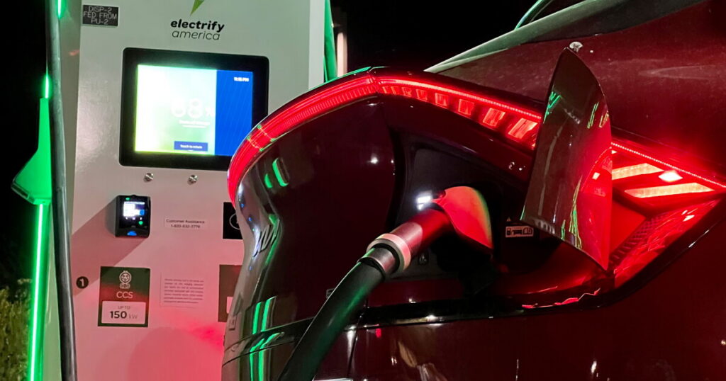 Phoenix proposal aims to grow EV charging network, closing gaps in low-income areas