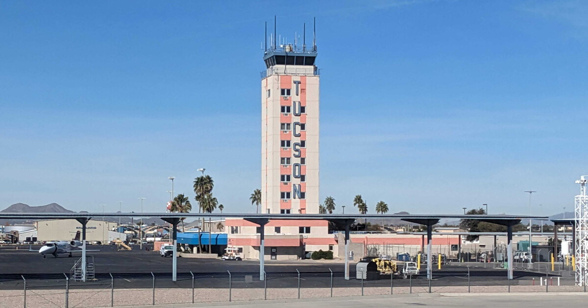 Phoenix and Tucson airports head into busy Labor Day weekend