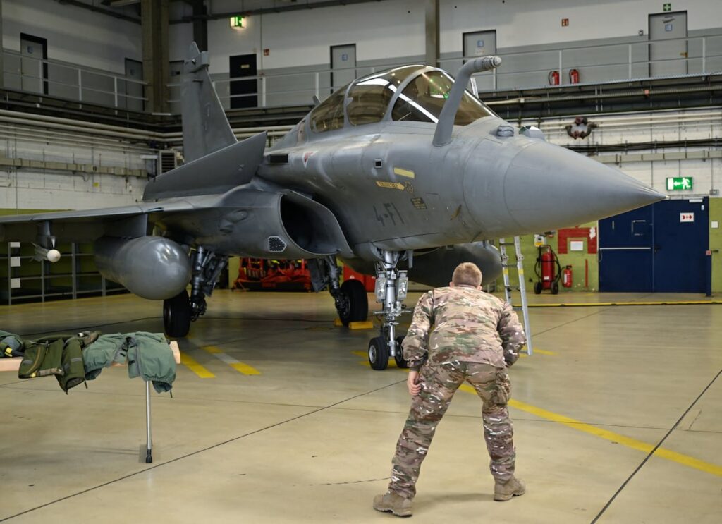France to start training Ukrainian pilots on Rafale warplanes in November, minister says