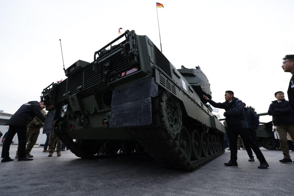 From tanks to space, Norway and Germany forge ahead with ‘Hansa’ defense pact