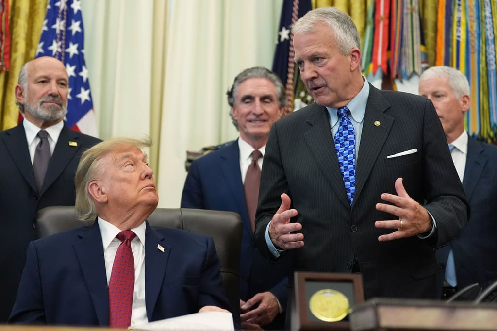 Dan Sullivan took $95,000 from alleged veteran scammers
