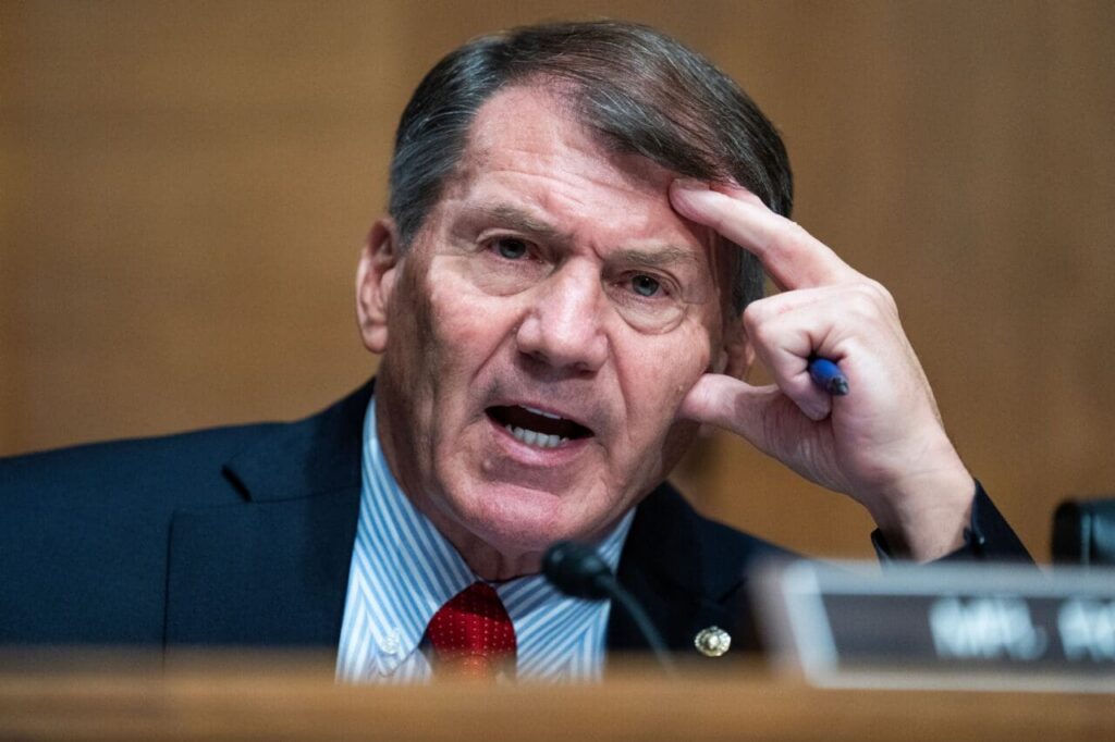 Mike Rounds’ private flights cost taxpayers millions