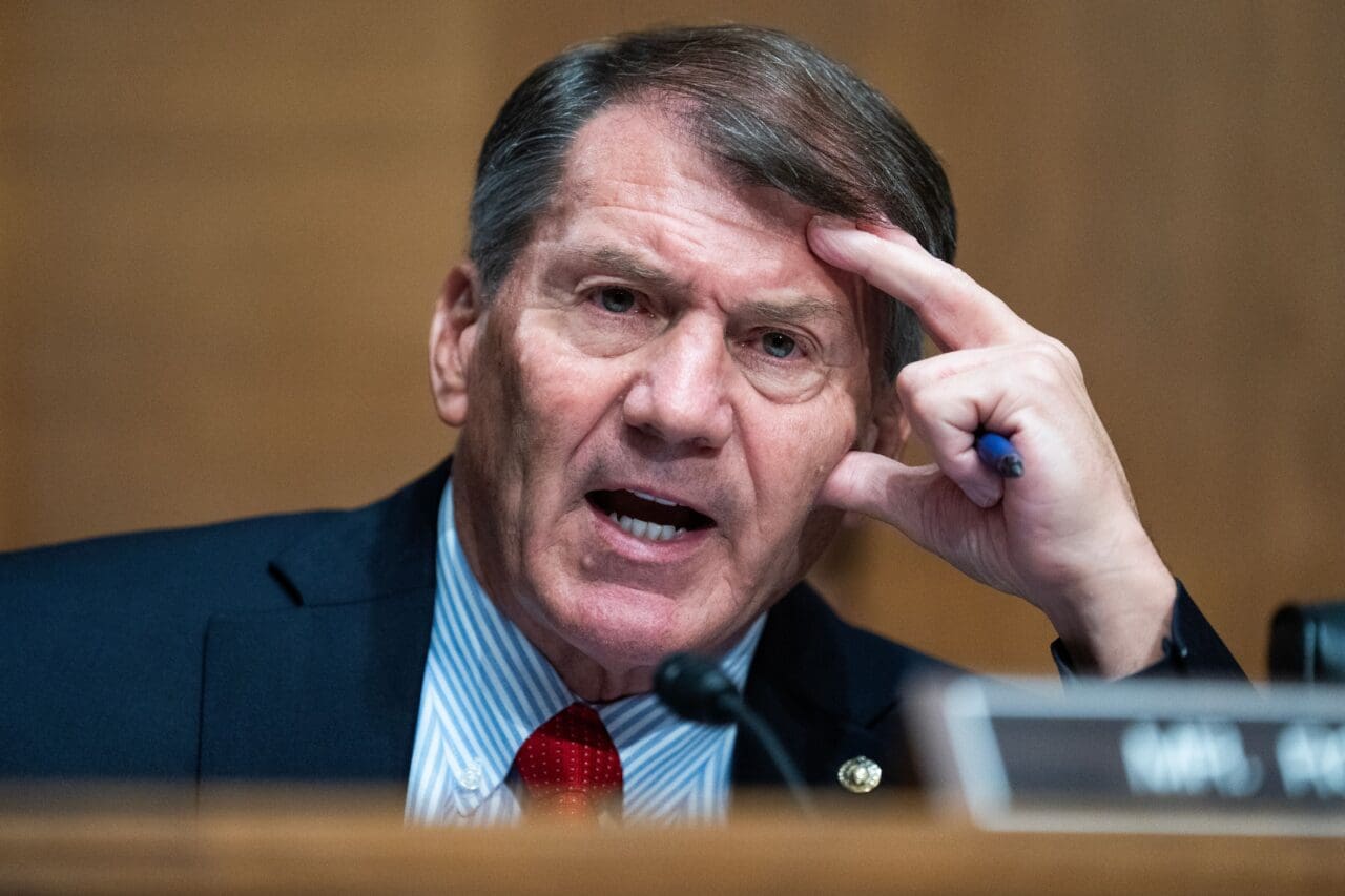 Mike Rounds’ private flights cost taxpayers millions